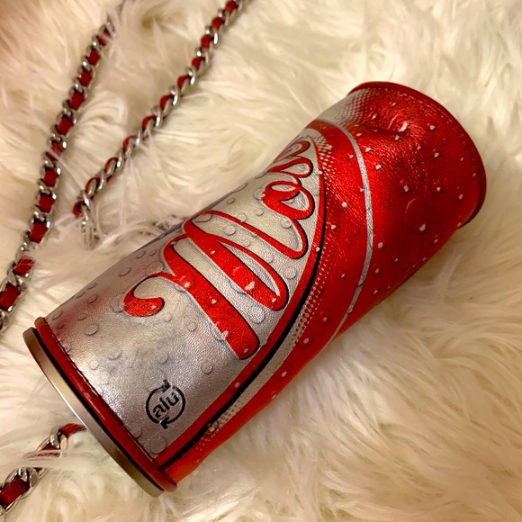 Authentic Moschino cola bag very nice - Picture 3 of 15